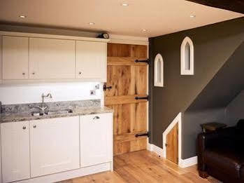 Crossroads Farm - Queen Anne'S Stable Box  Extérieur photo